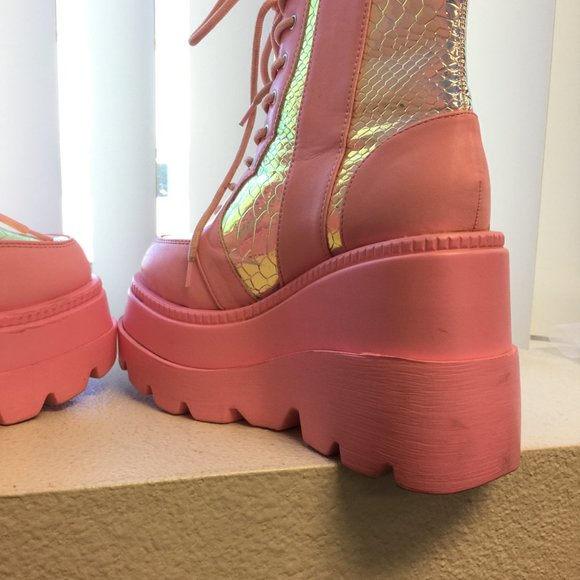 PRE LOVED Cape Robbin -Pink Poison Platforms Boots PNK/7- SH227 - Picture 5 of 8